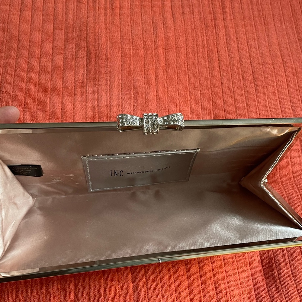 INC Clutch - Picture 6 of 13
